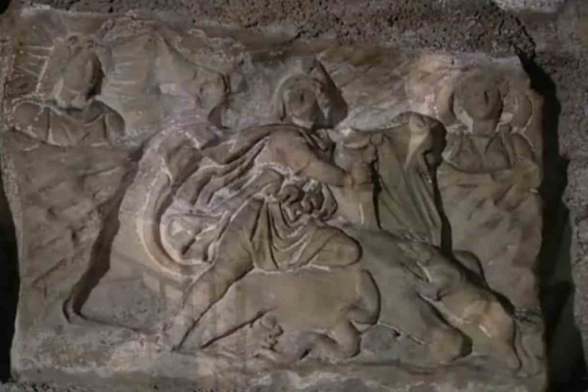 Mithras che uccide il toro