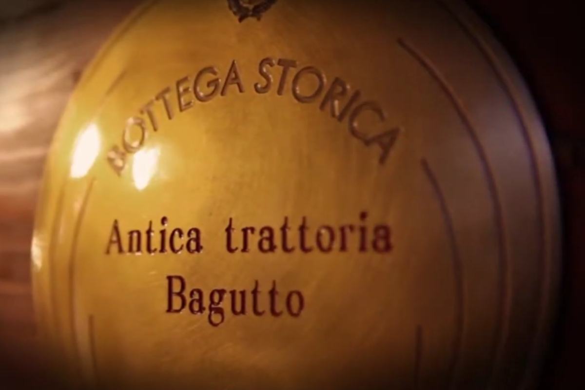lo stemma dell'antica trattoria bagutto